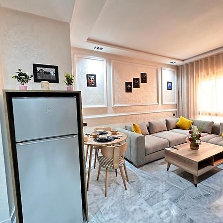 Luxueux Studio A Cote De Mcdo & Zara Maarif Казабланка Екстериор снимка